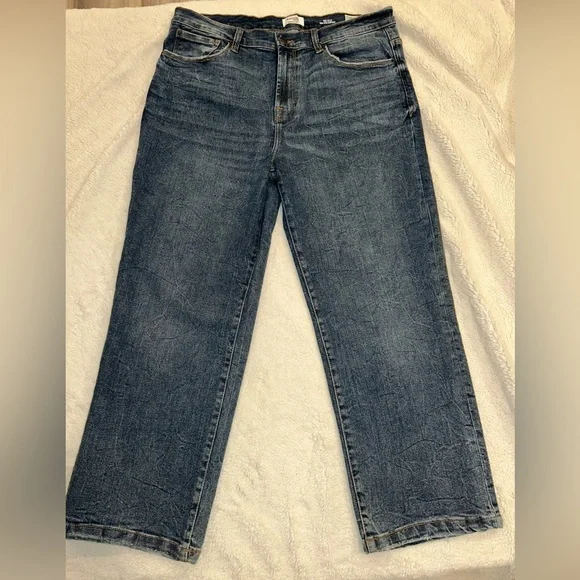 Kensie Jeans - “The Ella” Relaxed Jeans - Picture 4 of 4